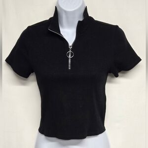 Denim Lab Black Ribbed Short Sleeve Cropped Top Henley Style Zipper Front